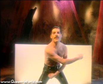 Fotos de Videos "I Want To Break Free"