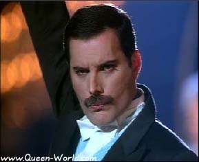 Fotos de Videos "Who Wants To Live Forever"